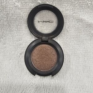 MAC Cosmetics Mulch Velvet Eye Shadow Single